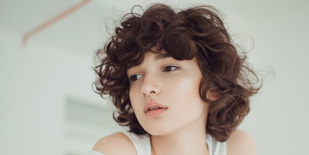 Kurze Haare mit Locken: Das sind die coolsten Wuschel-Looks für Frauen