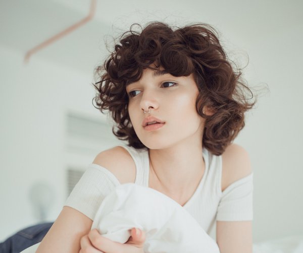 Locken föhnen ohne Diffusor: Dieses einfache Küchentool macht es möglich!