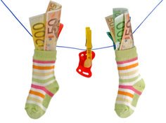 Das Einkommen vor der Geburt des Babys bestimmt die Höhe des Elterngeldes. Das Einkommen vor der Geburt des Babys bestimmt die Höhe des Elterngeldes.