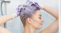 Hilft Silbershampoo wirklich gegen Grünstich?