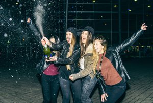 Singles ziehen sich nicht zurück Singles ziehen sich nicht zurück