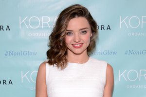 Miranda Kerr schwört auf Hagebuttenöl Miranda Kerr schwört auf Hagebuttenöl