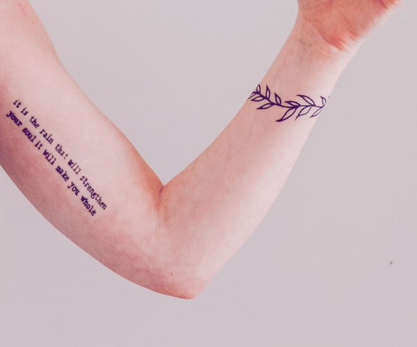Kurze TattooSprüche Die Top 27 besonderen Motive