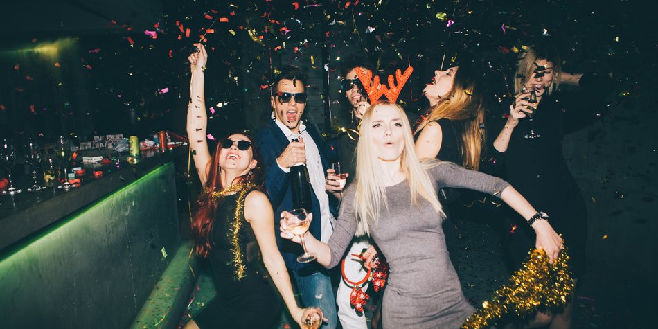 9 Lustige Partyspiele Fur Silvester Ideen Inspirationen Fur Deine Feier Desired De