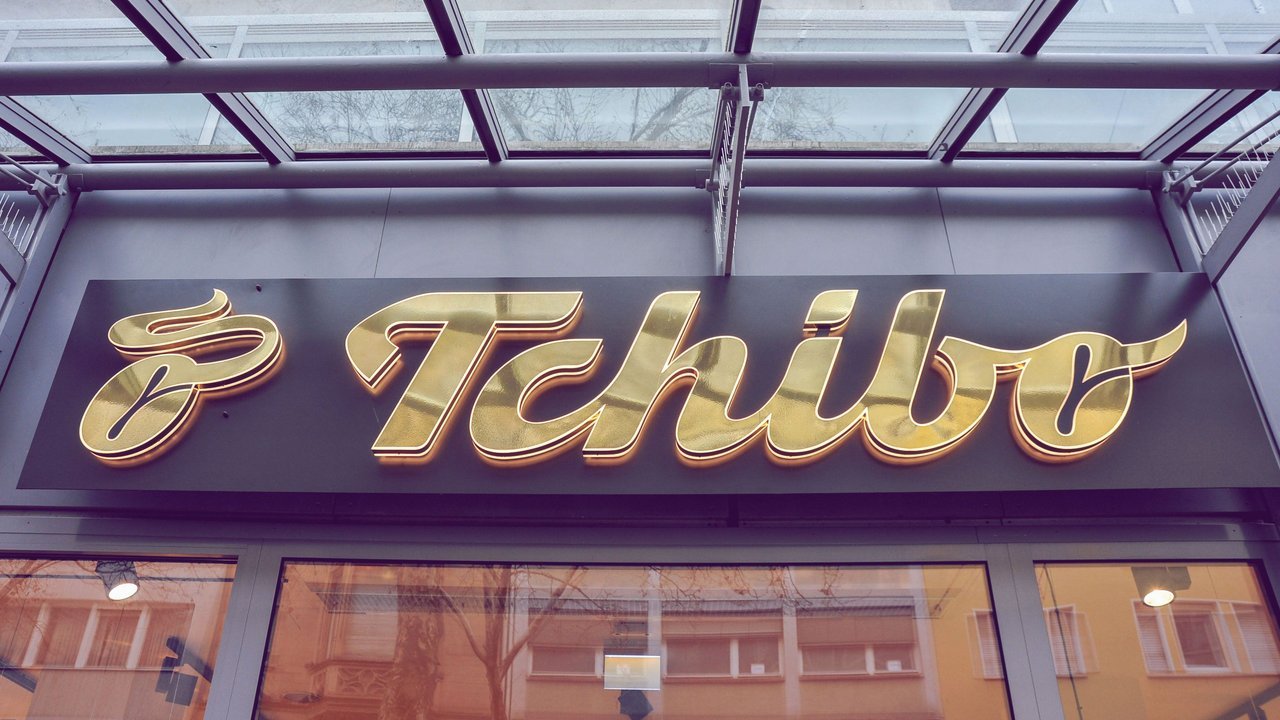 Bei Tchibo: Ein Brustbeutel für Bargeld und mehr.