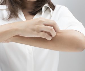Schädlich für die Haut: Was ist Skin-Picking?