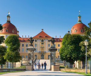 Nostalgischer Ort: Entdecke das märchenhafte Schloss aus „Drei Haselnüsse für Aschenbrödel“