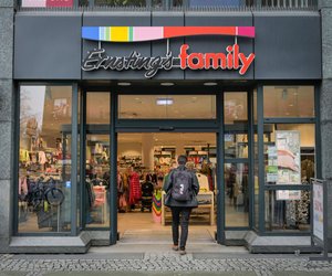 Schnapp dir jetzt die Glas-Strohhalme von Ernsting's family in tollen Sommerfarben