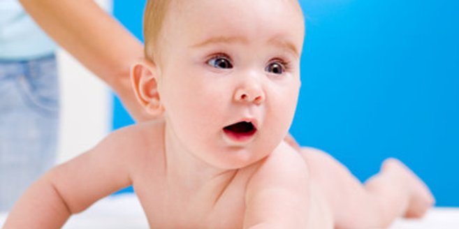 Babyöl kann von Eltern bedenkenlos genutzt werden Babyöl kann von Eltern bedenkenlos genutzt werden