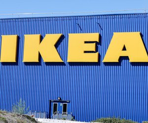 Hol dir mit diesem Rattan-Korb von Ikea eine schicke Aufbewahrungsmöglichkeit nach Hause