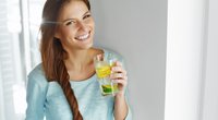 So schädlich ist Mineralwasser für deine Zähne