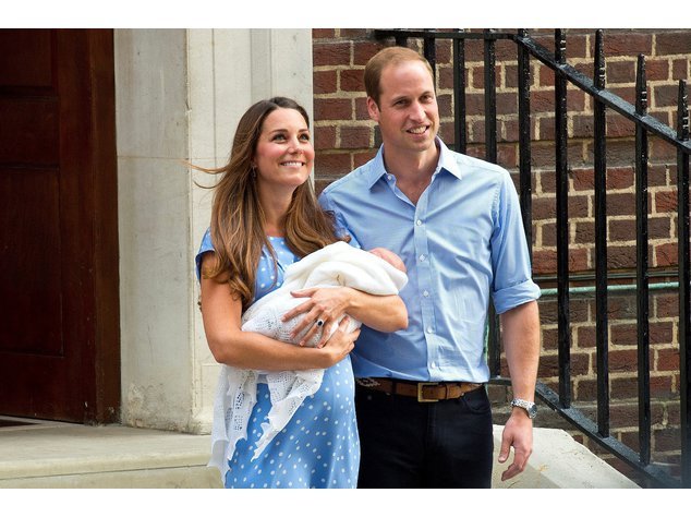 Prinz William mit Kate Middleton und Prinz George Prinz William mit Kate Middleton und Prinz George
