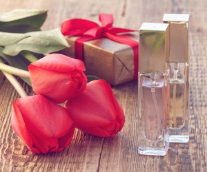 Geschenke zum Muttertag: Die 5 besten Parfums, mit denen du deiner Mama eine Freude machst