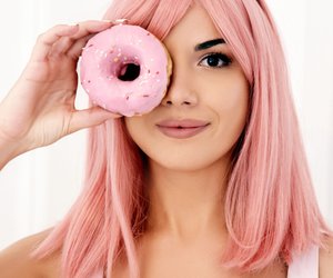 Haare rosa färben: So einfach geht's!
