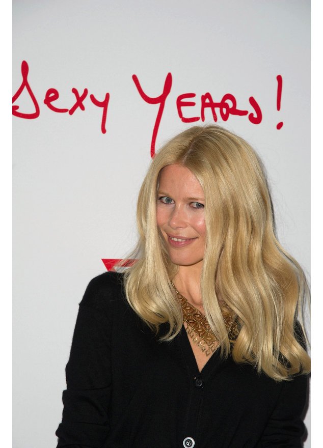 Claudia Schiffer lächelt Claudia Schiffer lächelt