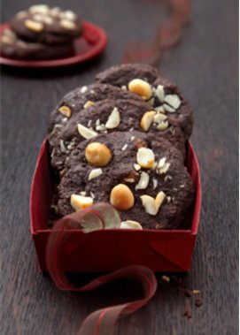 Lecker Schoko-Cookies mit Macadamia-Nüssen Lecker Schoko-Cookies mit Macadamia-Nüssen