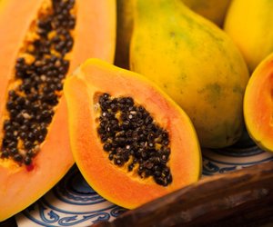 Wie isst man eine Papaya richtig? – Anleitung