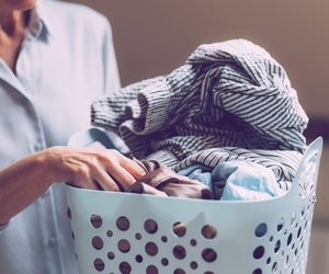 Das Problem kennen wir alle – und dieser geniale Wäschehänger von Lidl löst es sofort!