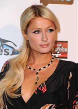 Paris Hilton besorgt Paris Hilton besorgt