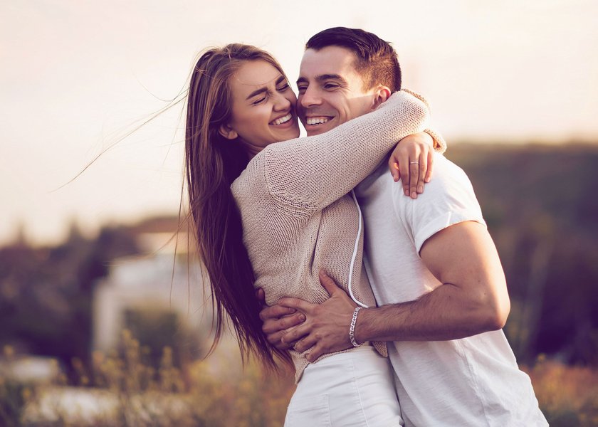 Männer auf Reddit verraten: 10 Dinge, mit denen Frauen bei ihnen so richtig punkten können