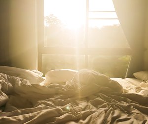 Mit diesem Kissen schläfst du auch bei 30 Grad endlich wieder durch