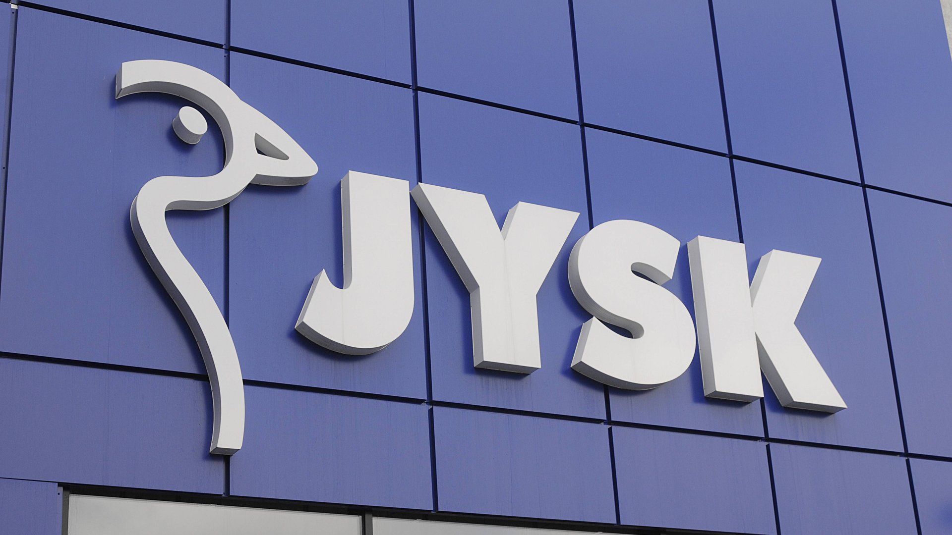 Dieses-Jysk-Sideboard-im-skandinavischen-Look-sorgt-f-r-Ordnung-in-deinem-Wohnzimmer