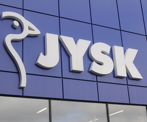 Dieses Jysk-Sideboard bringt skandinavische Gemütlichkeit ins Wohnzimmer!
