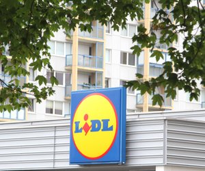 Nudeln und Co. clever aufbewahren: Bei Lidl gibt es Porzellandosen mit Bambusdeckel im praktischen 3er-Set