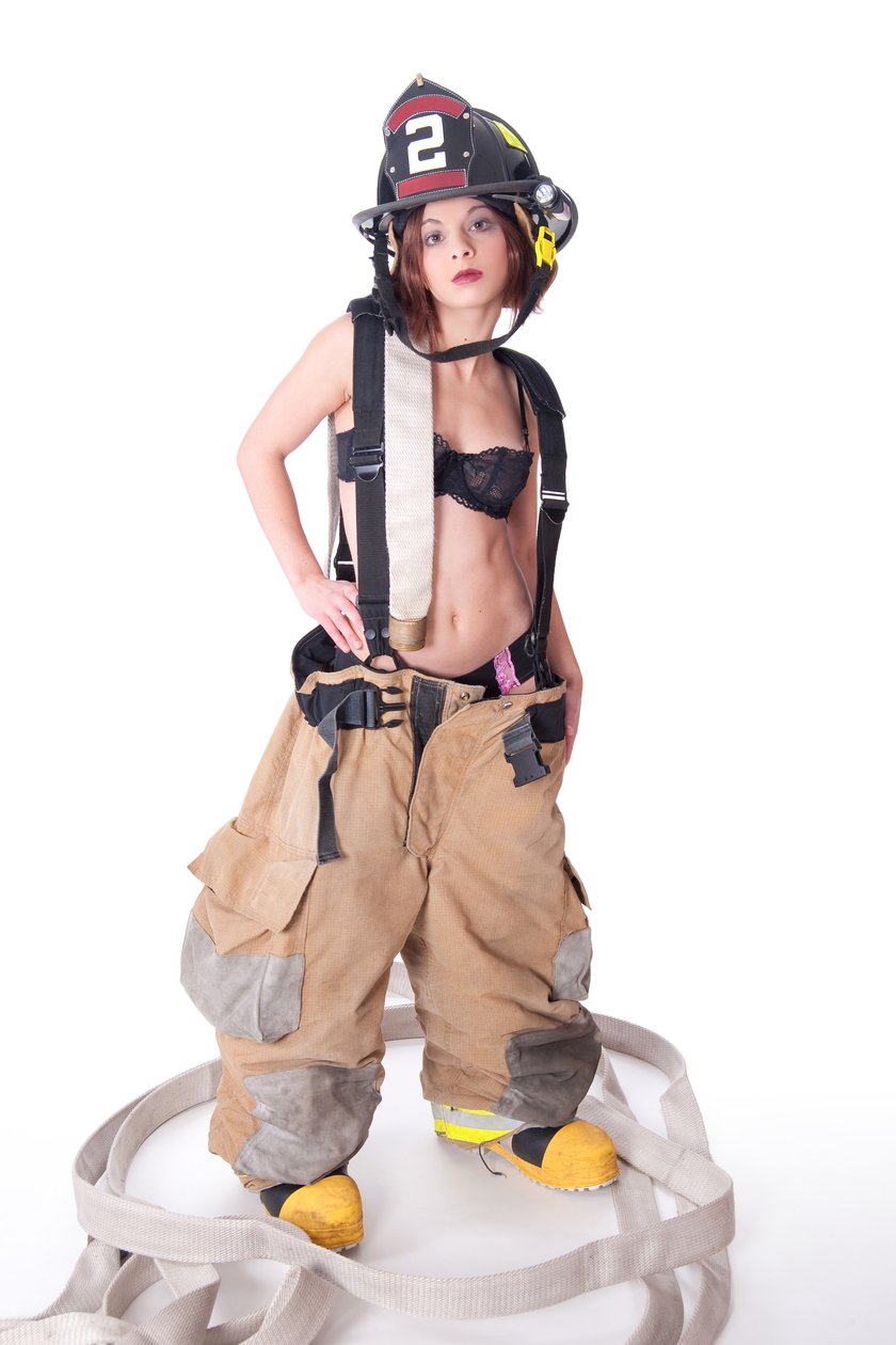 #1 Die sexy Feuerwehrfrau