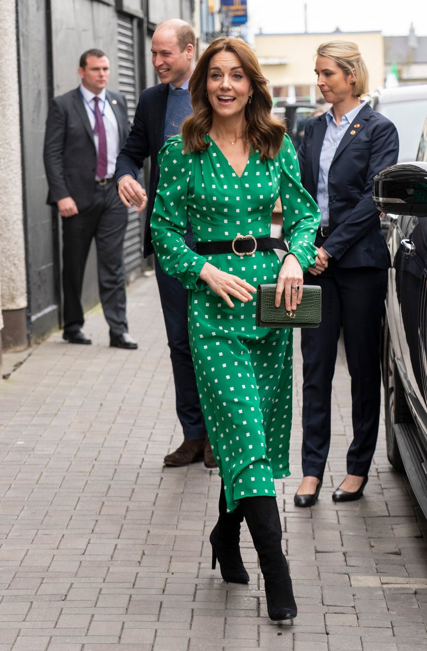 Prinzessin Kate: Ihre schönsten Looks & Outfits Polda-Dot-Kleid Suzannah 