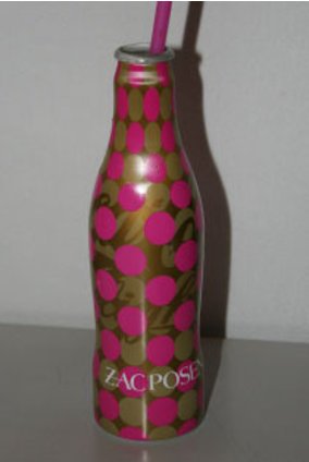 Colalight Flasche mit Zac Posen Emblem Colalight Flasche mit Zac Posen Emblem