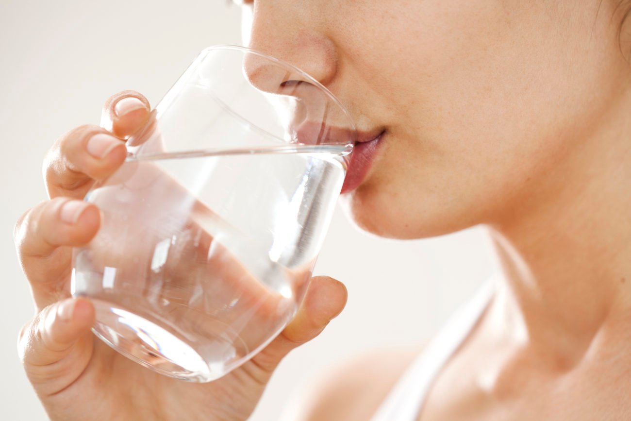 Lecker Wasser trinken Lecker Wasser trinken