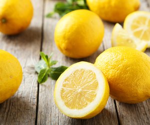 Duschgel selber machen: Rezept mit Zitrone