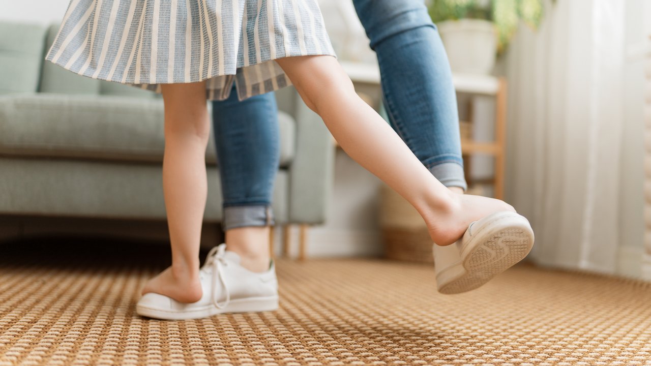 X-Beine beim Kind: Wie werden sie erkannt und behandelt?