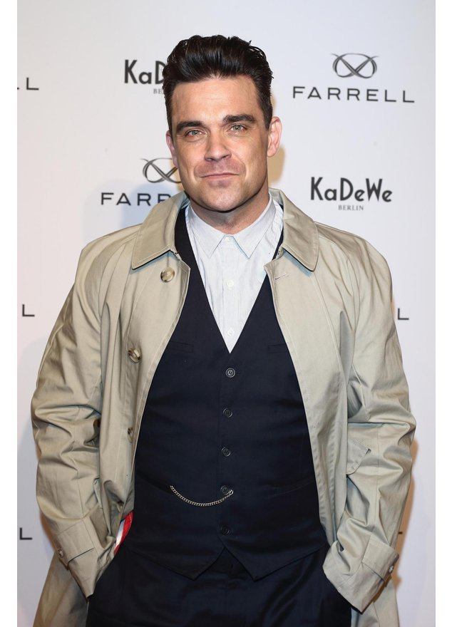 Robbie Williams im Anzug Robbie Williams im Anzug