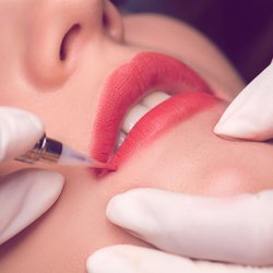 Permanent Make-up für die Lippen: Das solltest du vorab wissen