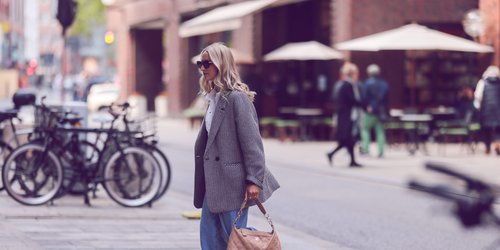 So schön ist die angesagte Trend-Haarfarbe „Alpin Blonde“