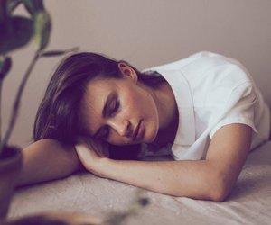 Warum du dich nach einem schönen Wochenende oft trotzdem total erschöpft fühlst