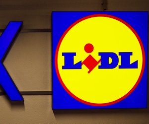 Dieser Waschbeckenunterschrank von Lidl in Anthrazit ist ein Schnäppchen