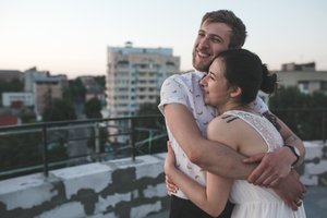 Glückliche Paare sorgen sich nicht um die Zukunft. Glückliche Paare sorgen sich nicht um die Zukunft.