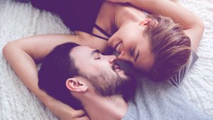 Freundschaft Plus: 10 goldene Regeln für Friends with Benefits