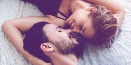 Freundschaft Plus: 10 goldene Regeln für Friends with Benefits