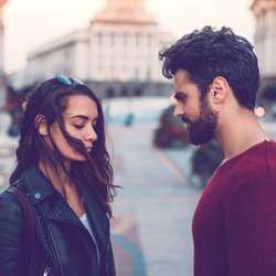 Woran es liegt, dass du dich nur in emotional unerreichbare Menschen verliebst