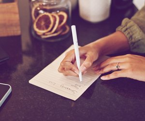 Was es über dich verrät, wenn du deinen Einkaufszettel immer noch auf Papier schreibst