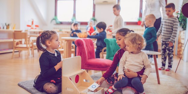 Die Schwanger-Kolumne: Kindergartenplatz? Am besten vor der Schwangerschaft!