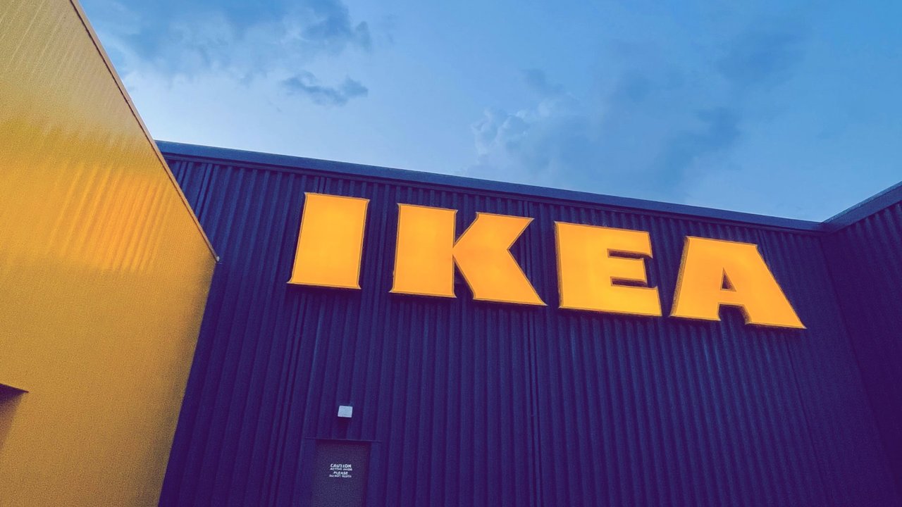 IKEA zieht Menschen mit seinem Angebot magisch an.