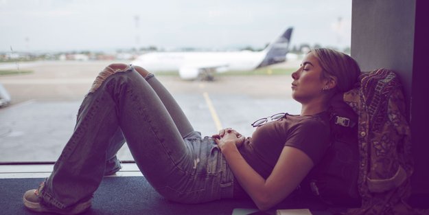 Jetlag vermeiden: Diese Tipps solltest du vor deiner Reise kennen