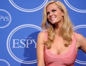 Brooklyn Decker in einem Kleid Brooklyn Decker in einem Kleid