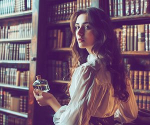 7 Parfums für alle, die den Duft von Büchern lieben