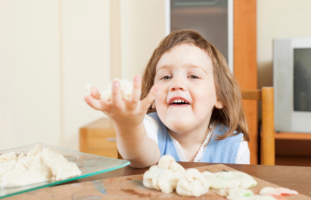 Knete selber machen für Kinder Knete selber machen für Kinder